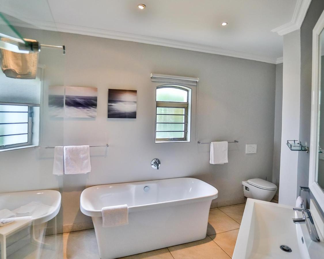 Dolphin Coast Lalaria Ocean Villa מראה חיצוני תמונה